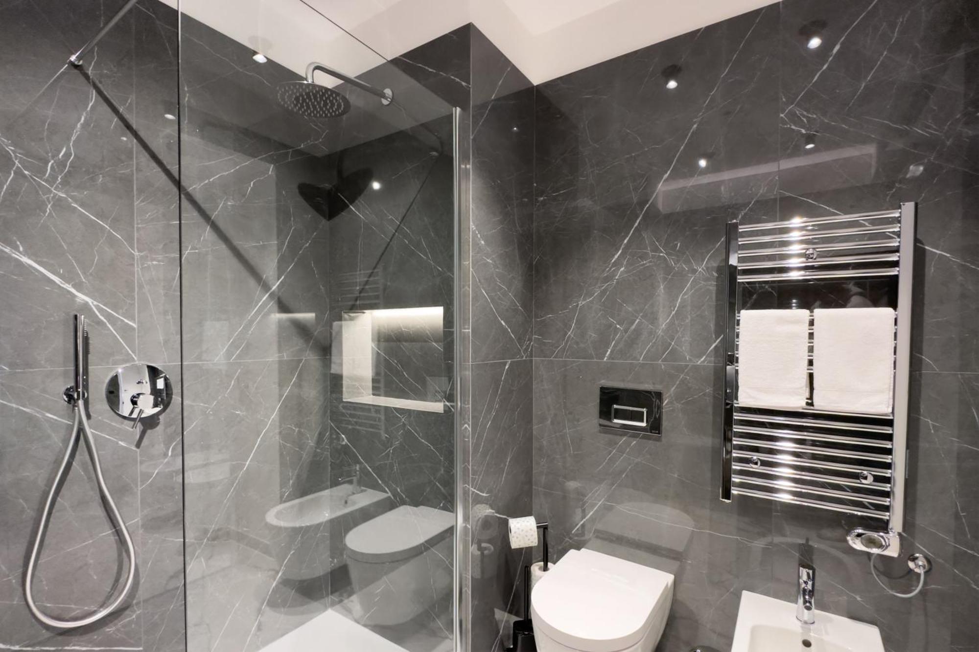 Insogno Suites نابولي المظهر الخارجي الصورة