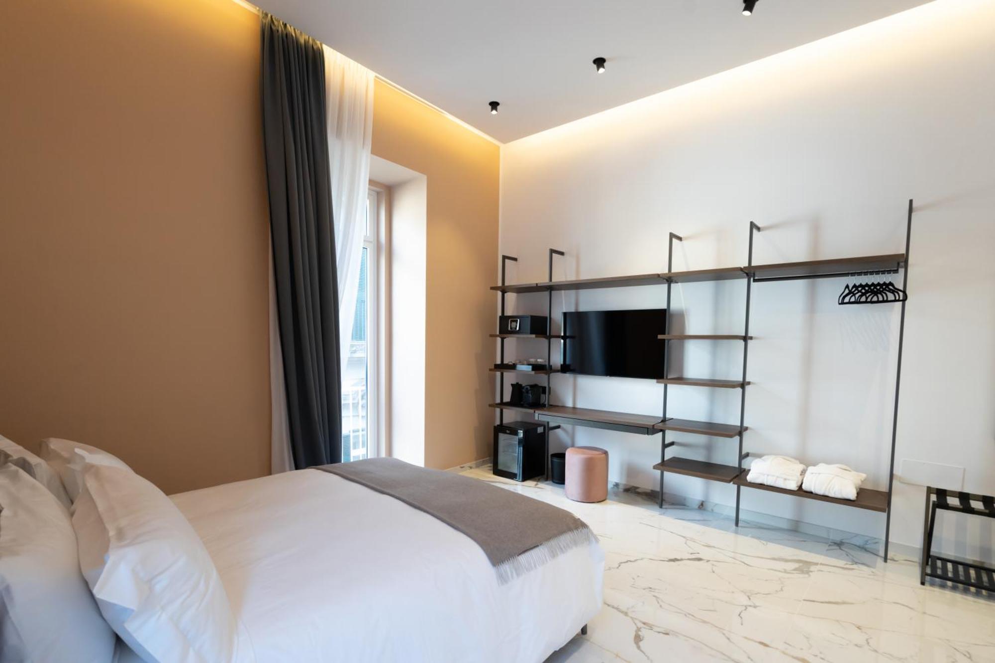 Insogno Suites نابولي المظهر الخارجي الصورة