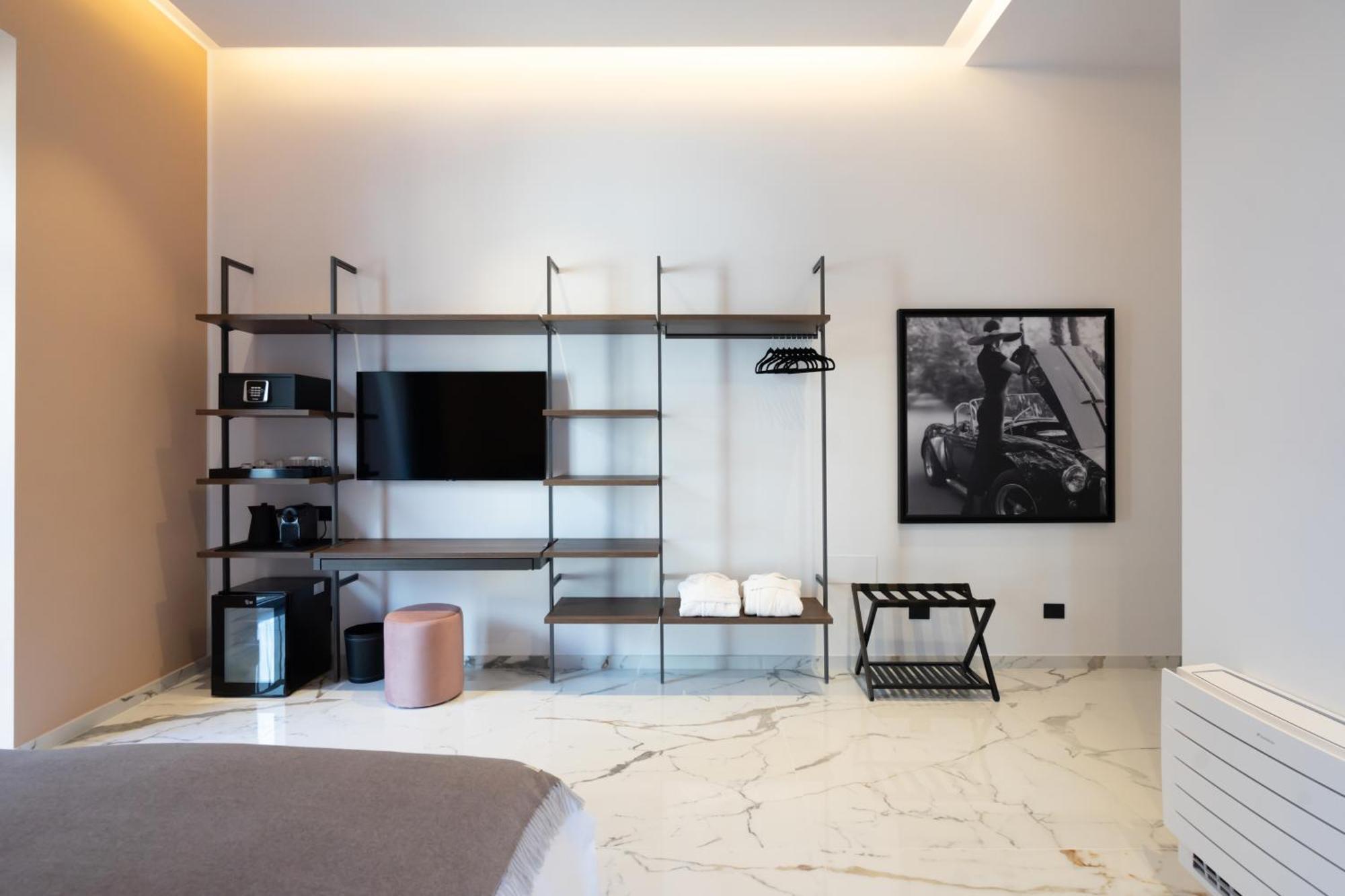 Insogno Suites نابولي المظهر الخارجي الصورة