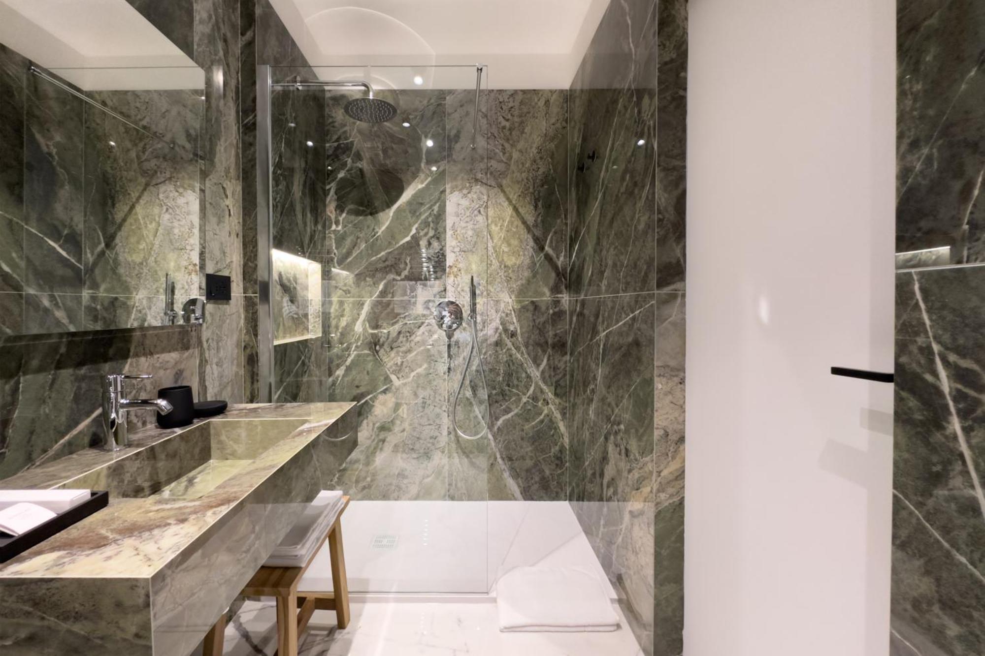 Insogno Suites نابولي المظهر الخارجي الصورة
